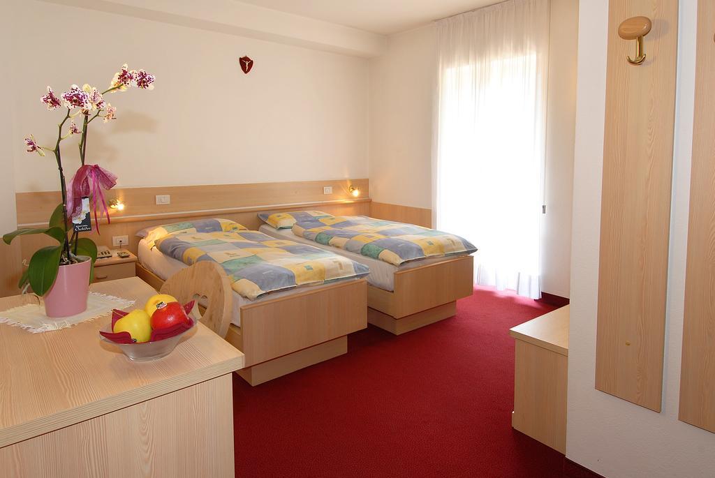 Hotel Zanon Ziano di Fiemme Eksteriør bilde